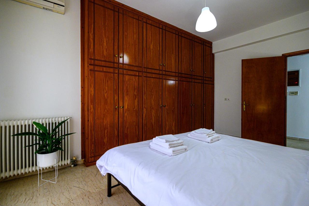 Oliva Apartment カラマタ エクステリア 写真