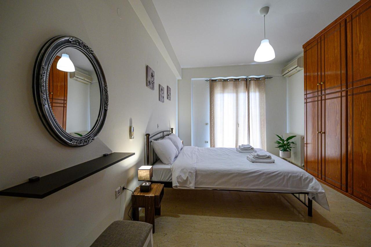 Oliva Apartment カラマタ エクステリア 写真