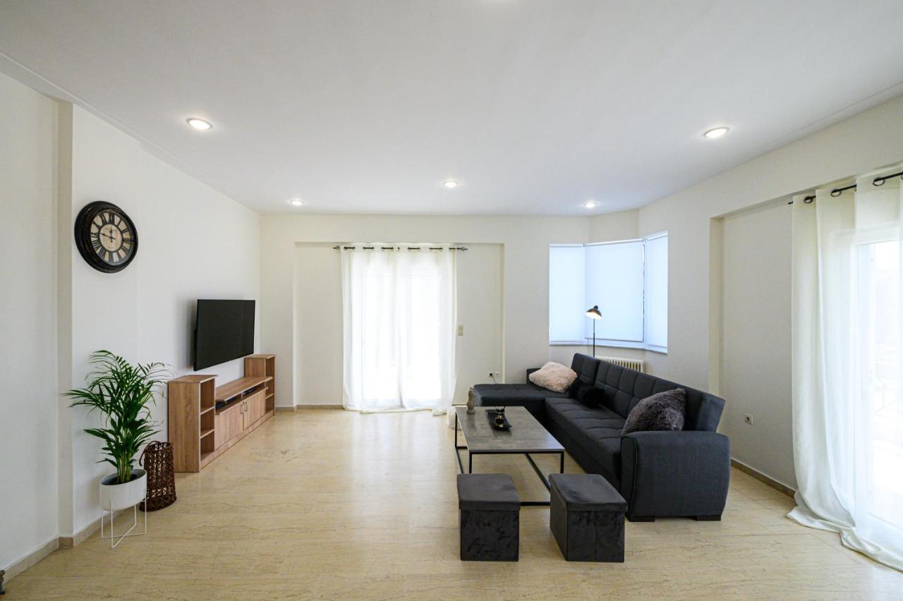 Oliva Apartment カラマタ エクステリア 写真