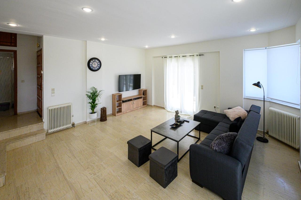 Oliva Apartment カラマタ エクステリア 写真