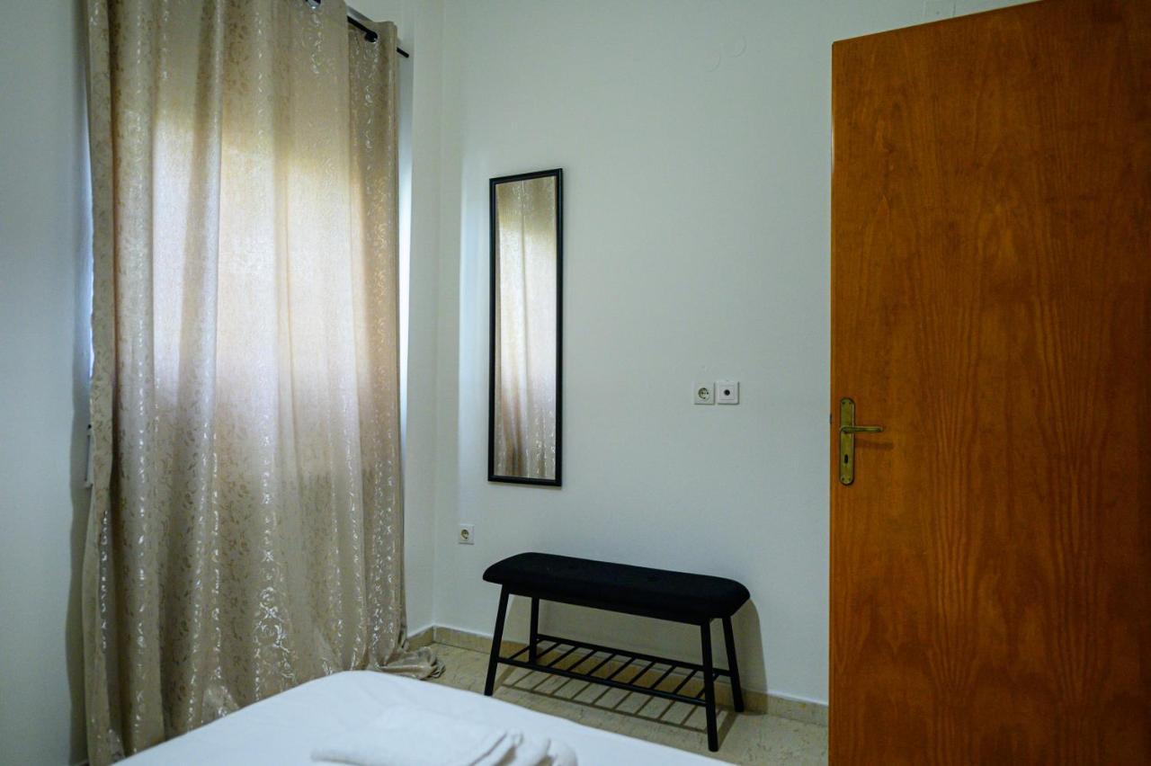 Oliva Apartment カラマタ エクステリア 写真