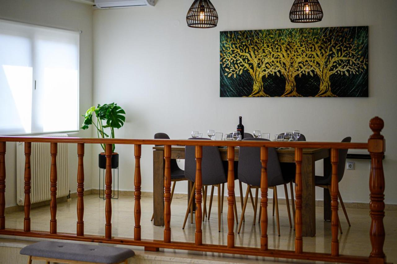 Oliva Apartment カラマタ エクステリア 写真