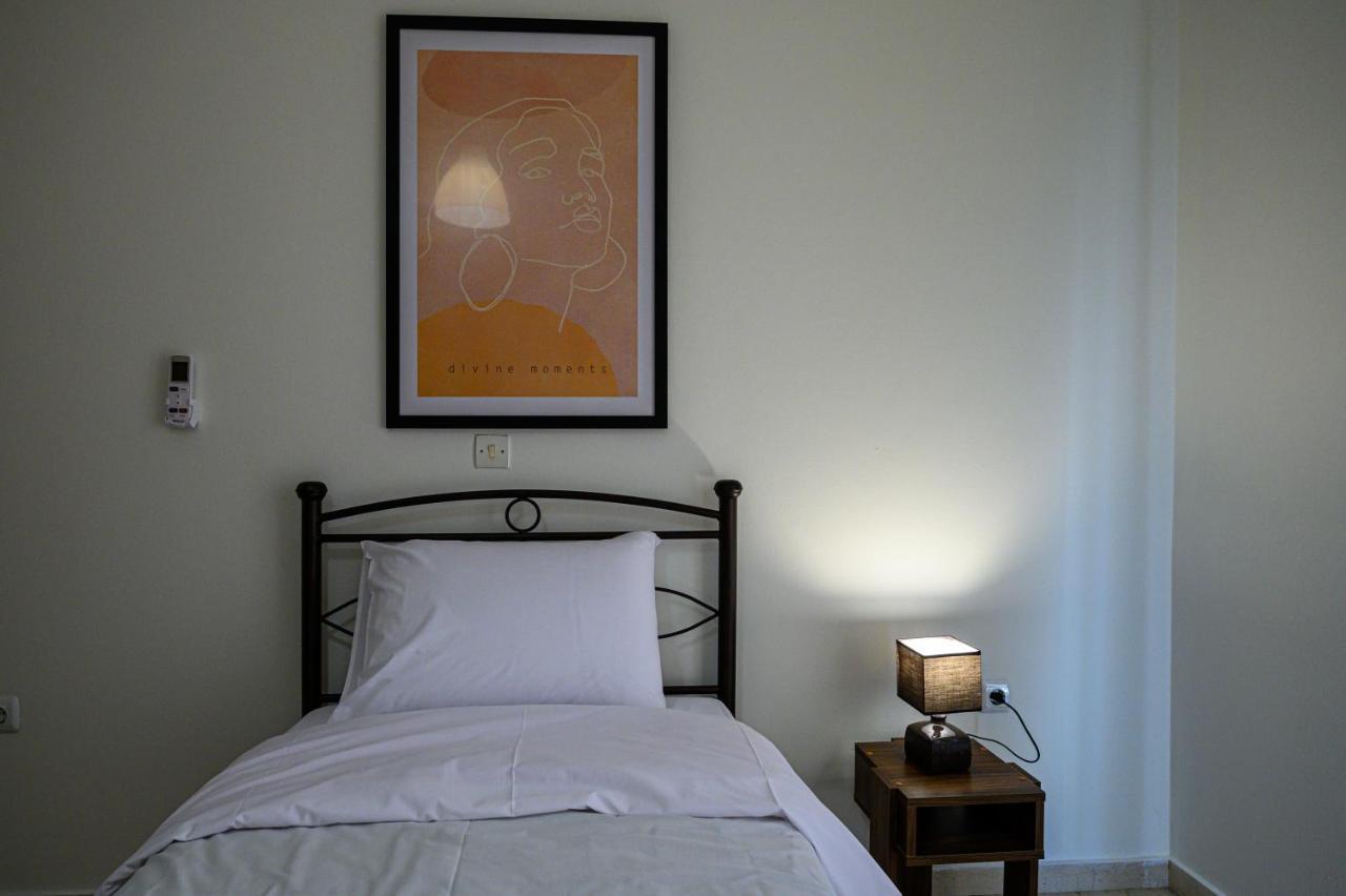Oliva Apartment カラマタ エクステリア 写真