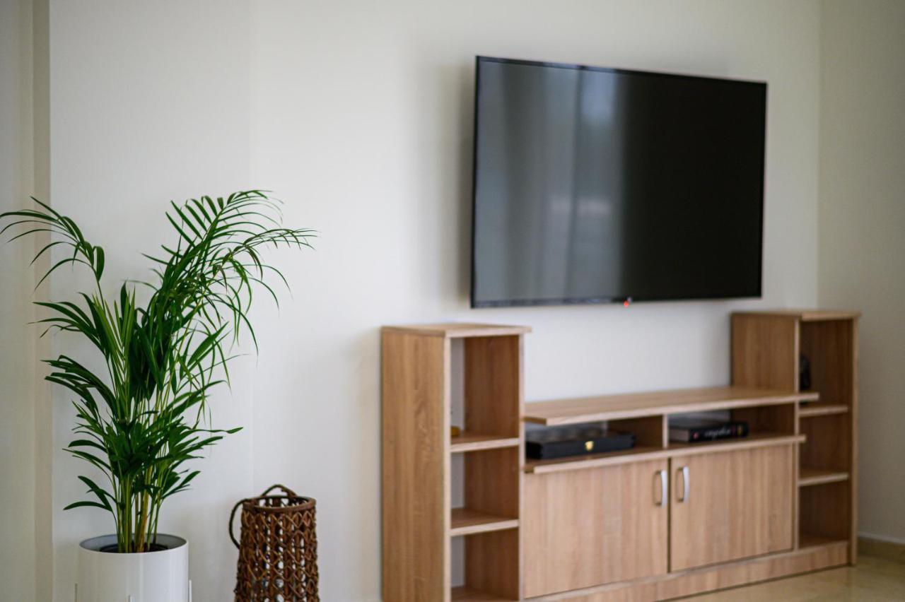 Oliva Apartment カラマタ エクステリア 写真